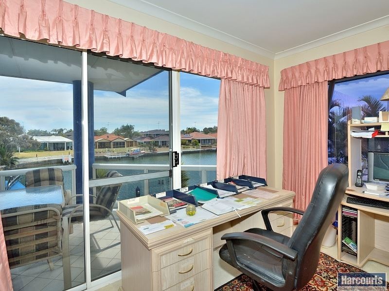 21 Waterside Drive, Dudley Park WA 6210