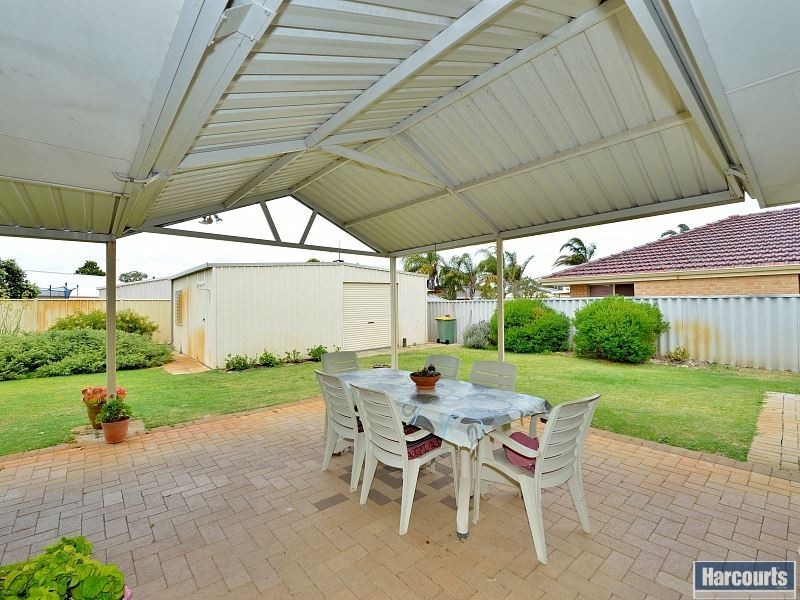 8 Erica Street, Coodanup WA 6210