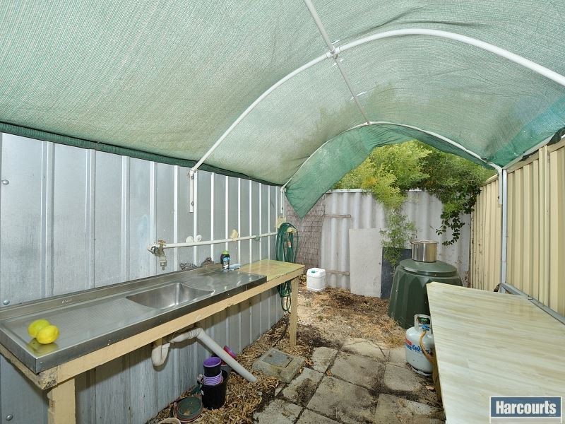 8 Erica Street, Coodanup WA 6210