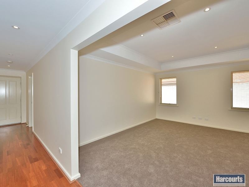 16 Turtle Way, Dawesville WA 6211