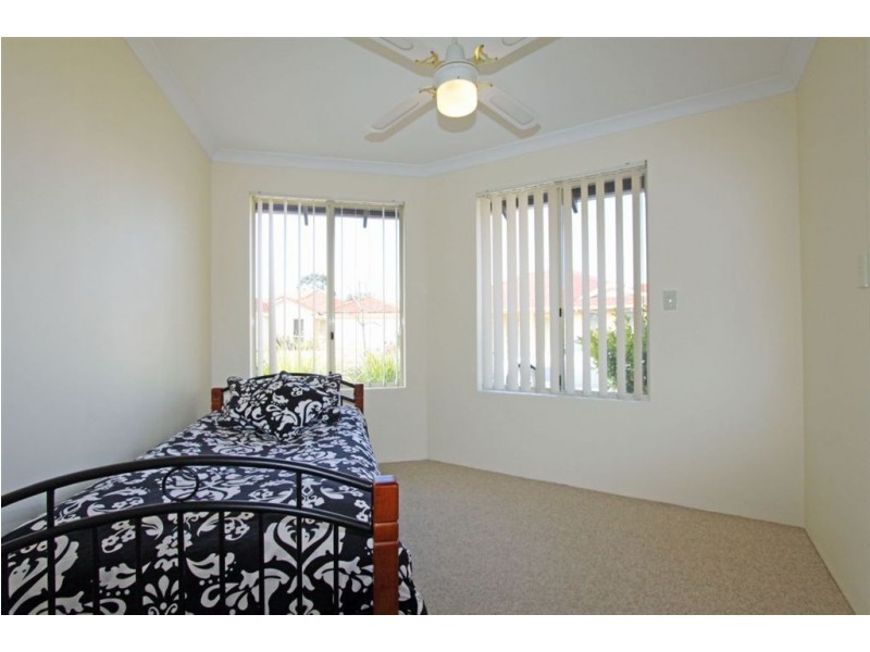 3 Saffron Loop, Falcon WA 6210