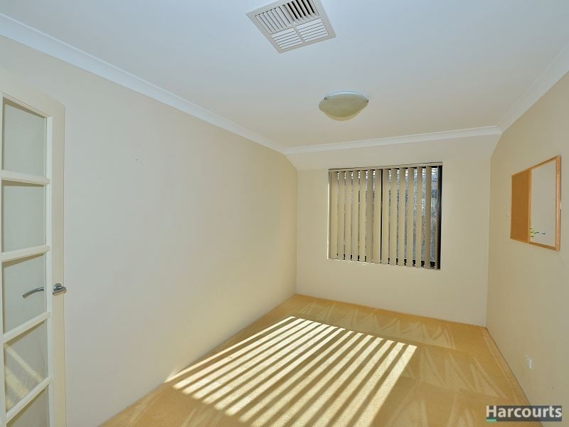 12 Boardwalk Boulevard, Halls Head WA 6210