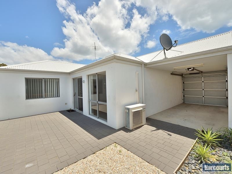 30 Bellerive Pass, Meadow Springs WA 6210