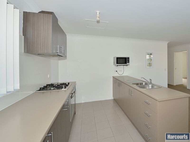 30 Bellerive Pass, Meadow Springs WA 6210