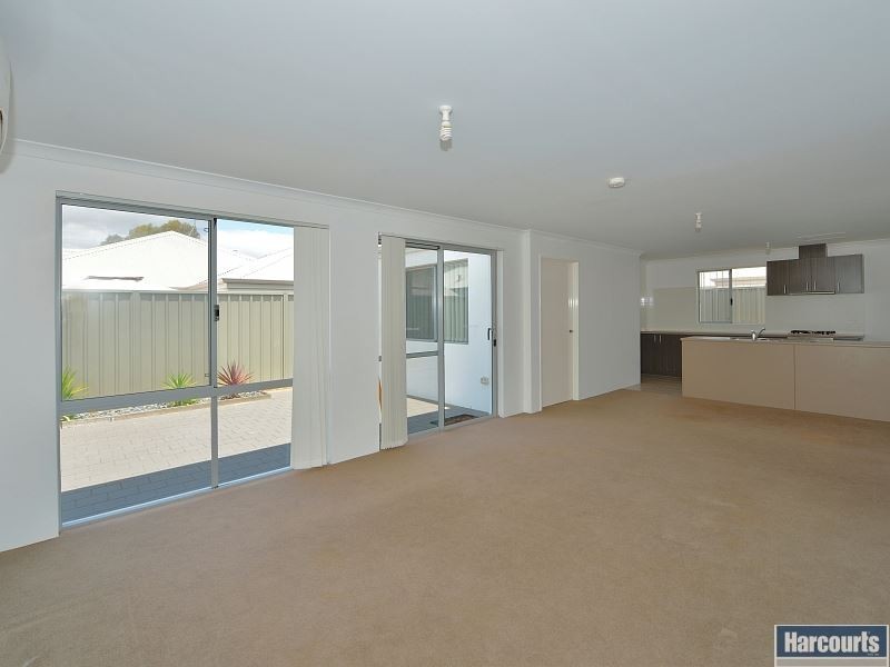 30 Bellerive Pass, Meadow Springs WA 6210
