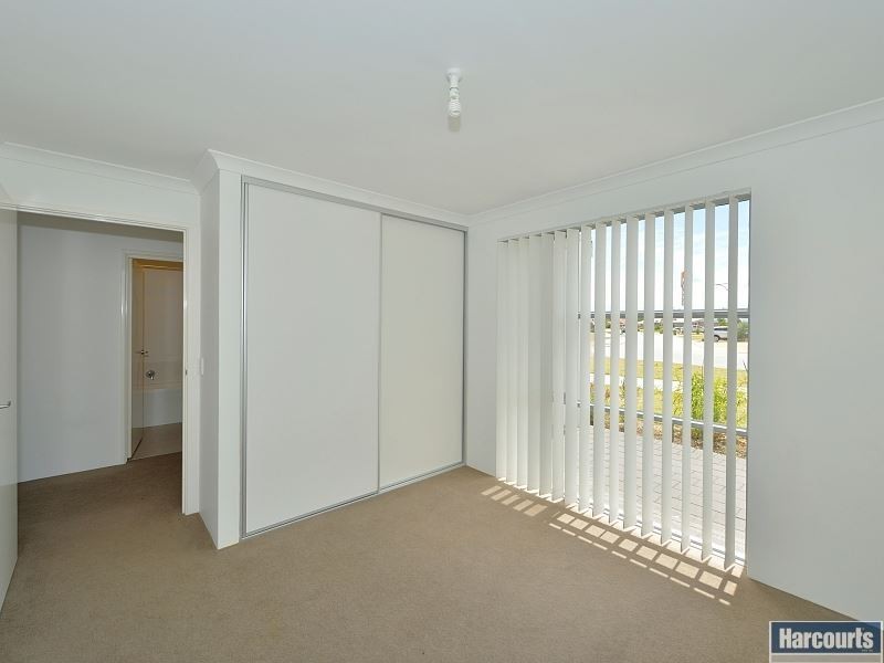 30 Bellerive Pass, Meadow Springs WA 6210