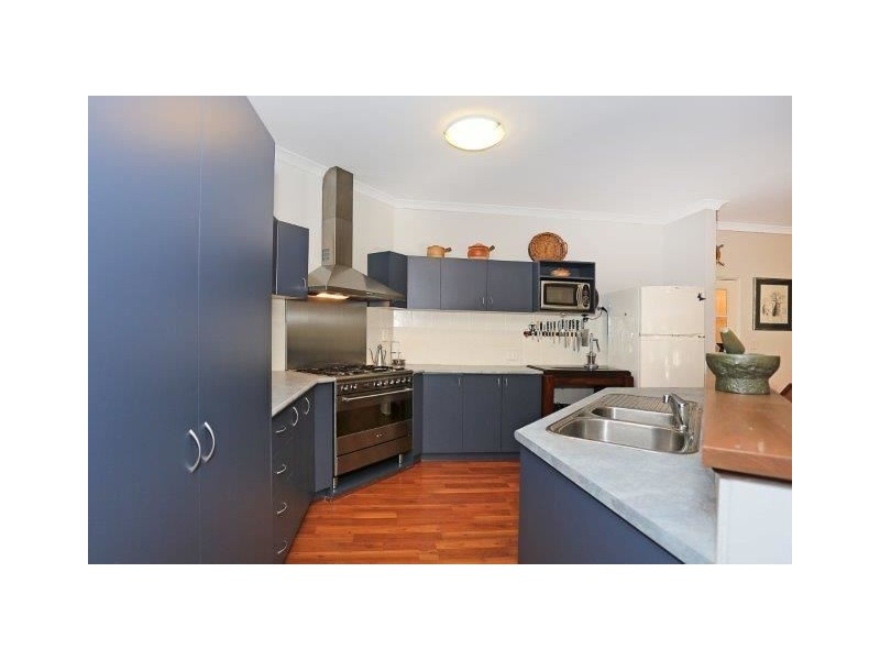 10 Russell Drive, Waroona WA 6215