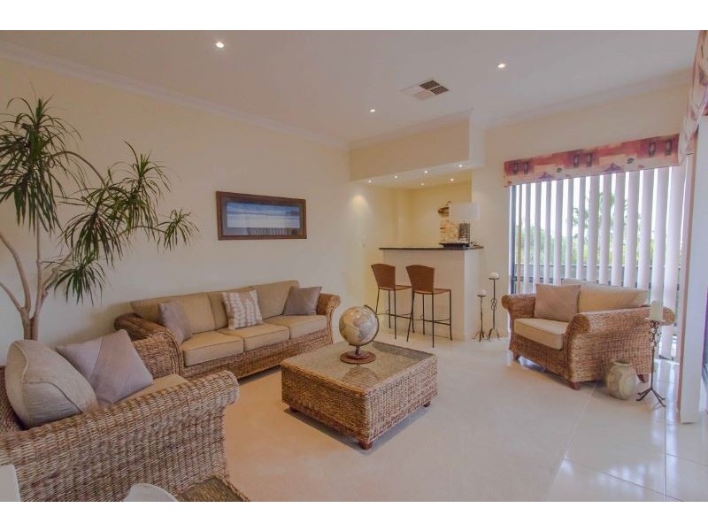 7 Nettle Place, Halls Head WA 6210