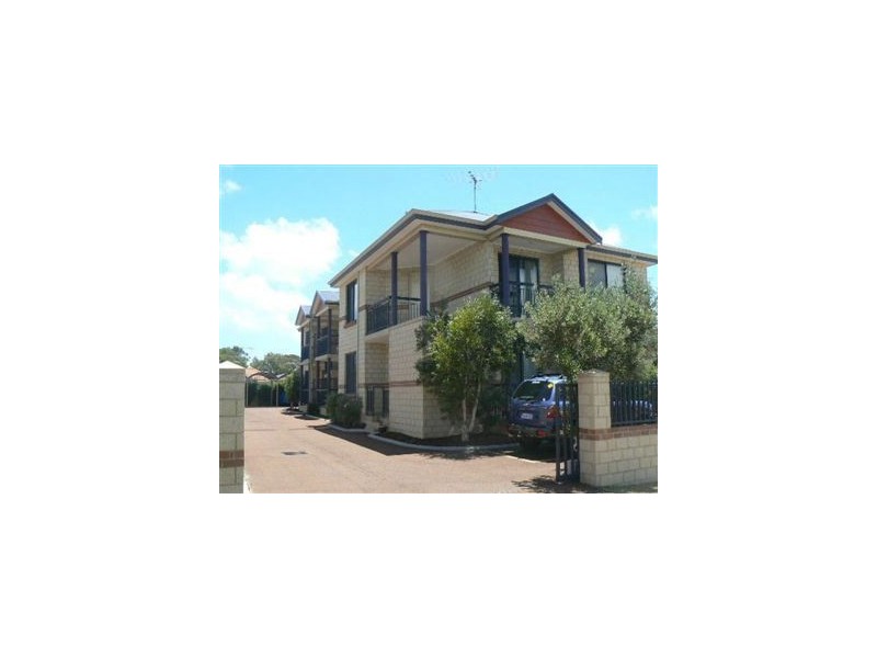 24 Davey Street, Mandurah WA 6210