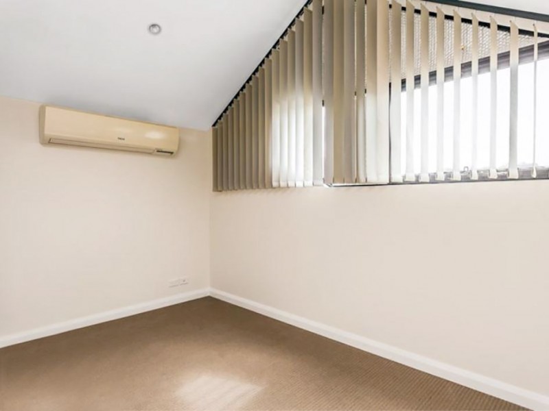 60D Davey Street, Mandurah WA 6210