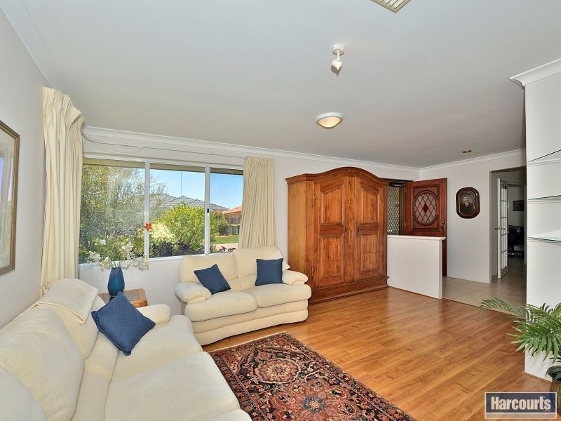 7 Quayside Close, Halls Head WA 6210