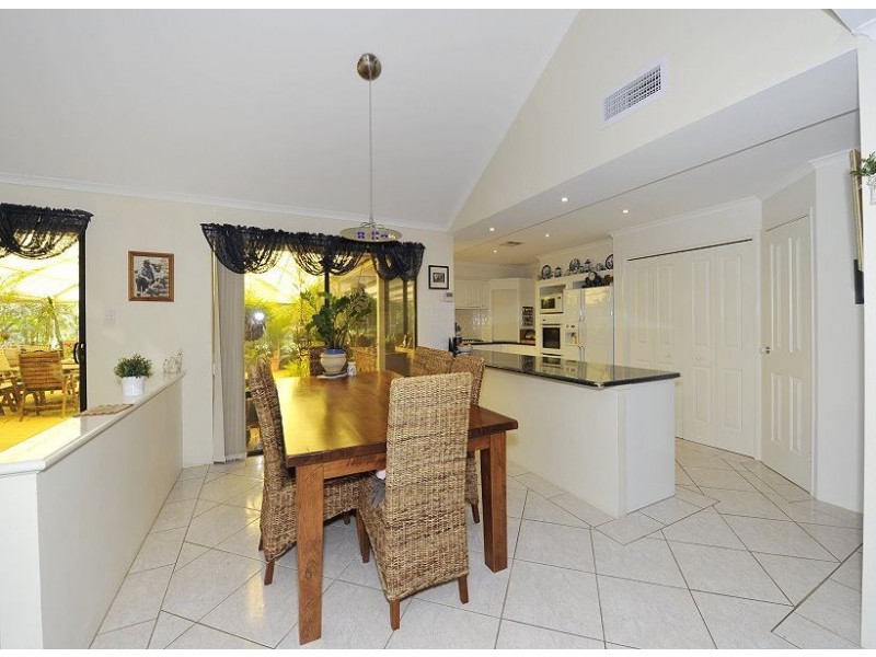 82 Peaceful Waters Drive, Barragup WA 6209