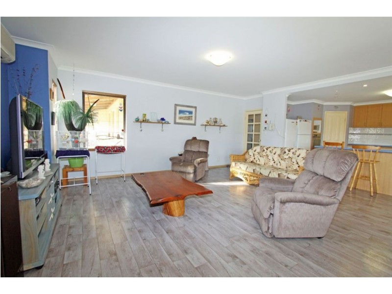 16 Cranbrook Crescent, Dawesville WA 6211
