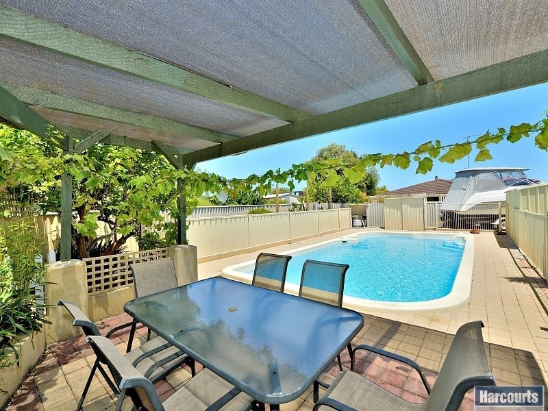 1 Sievewright Street, Silver Sands WA 6210