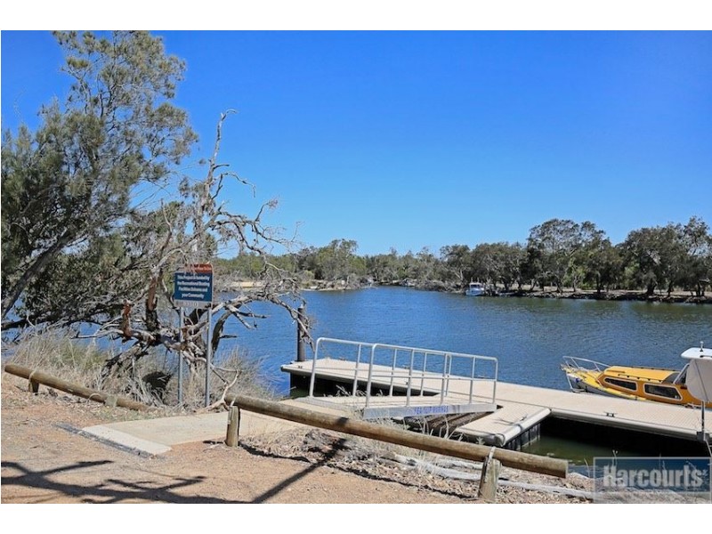 5 Strain Glen, South Yunderup WA 6208