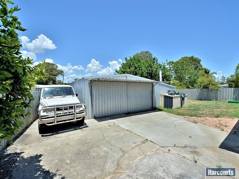 35 Mississippi Drive, Greenfields WA 6210