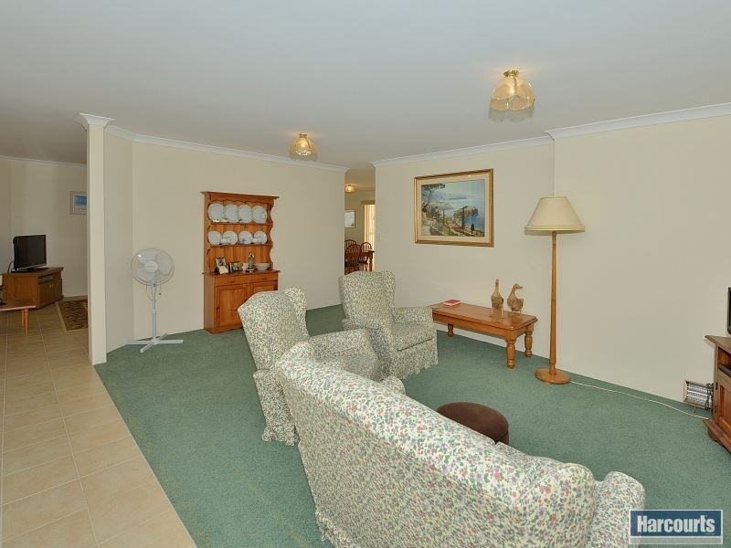 15 Northport Boulevard, Wannanup WA 6210