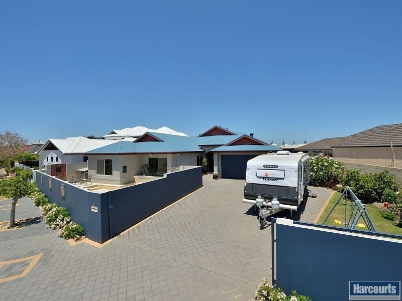 65 Aztec Island Retreat, Halls Head WA 6210