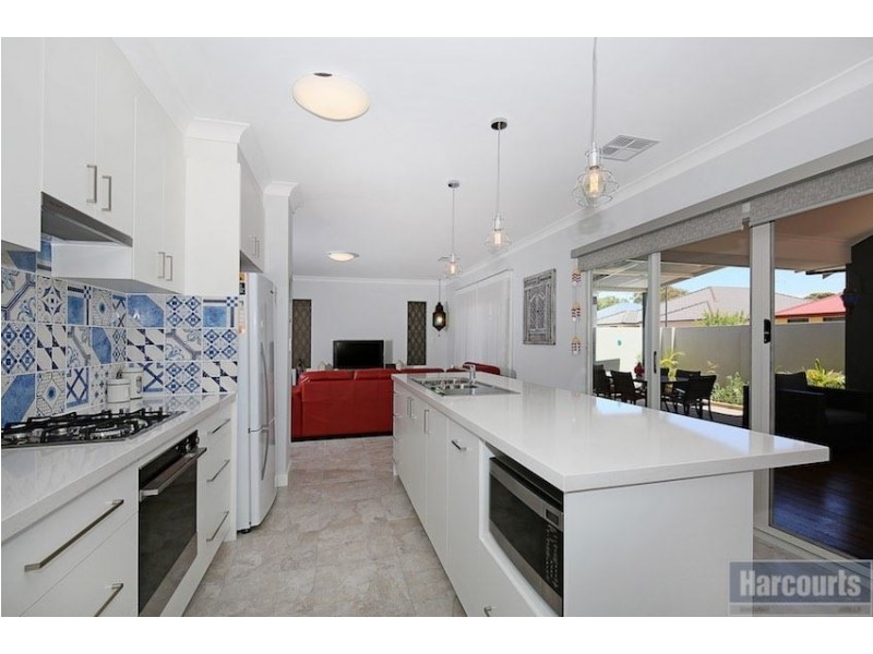13/70 Rodoreda Crescent, Ravenswood WA 6208