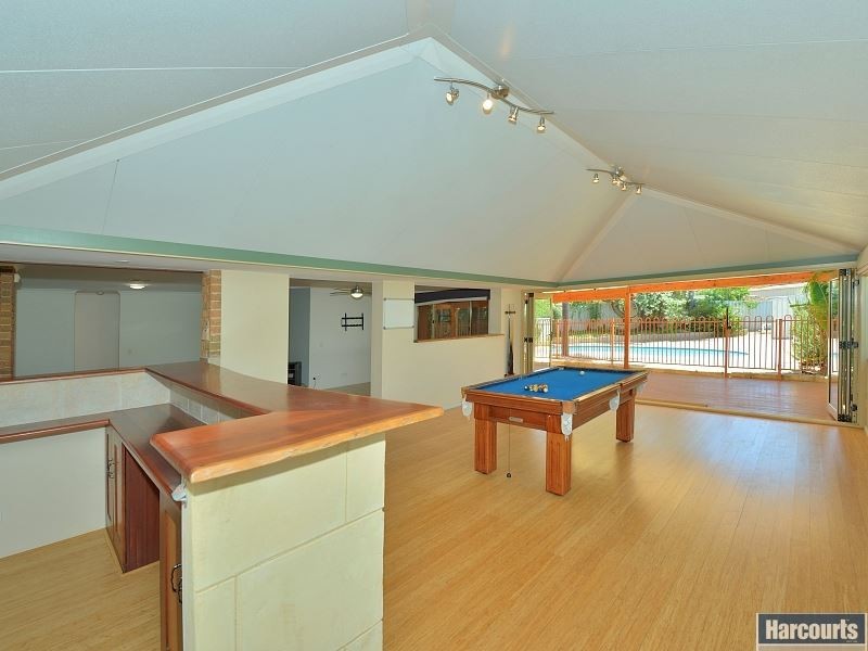 11 Amulla Court, Halls Head WA 6210