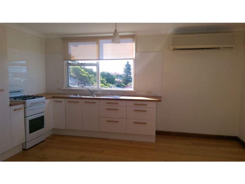 13A Valley Road, Halls Head WA 6210