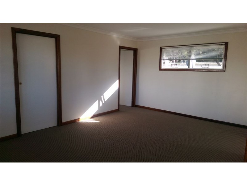 13A Valley Road, Halls Head WA 6210