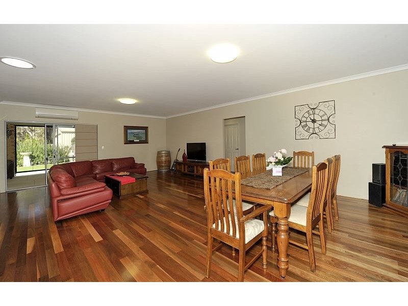 14 Arabian Drive, Coodanup WA 6210