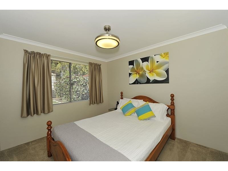 14 Arabian Drive, Coodanup WA 6210