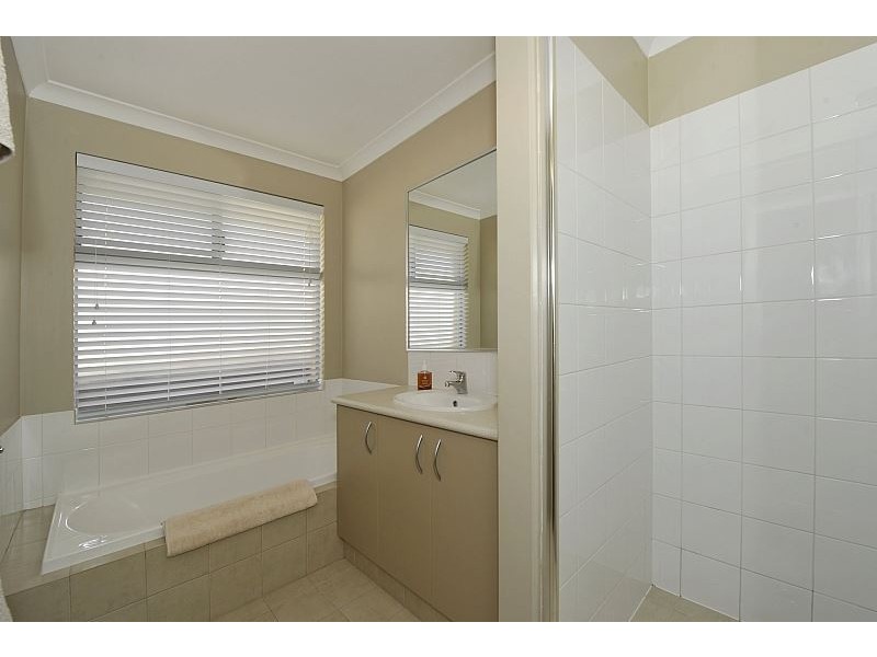 14 Arabian Drive, Coodanup WA 6210