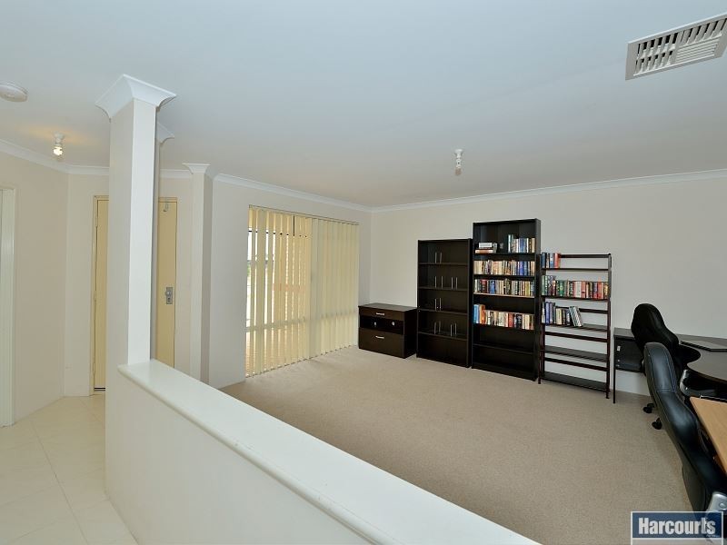 19 Bellerive Pass, Meadow Springs WA 6210