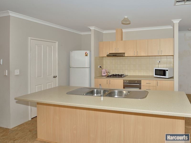 82 Touchstone Drive, Dawesville WA 6211