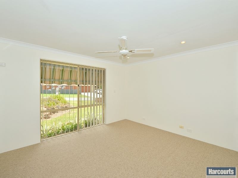 13 Newstead Close, Halls Head WA 6210