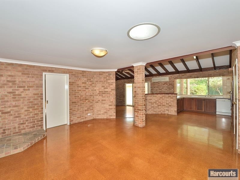 13 Newstead Close, Halls Head WA 6210