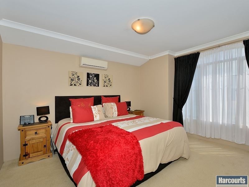 5 Lutea Road, Halls Head WA 6210