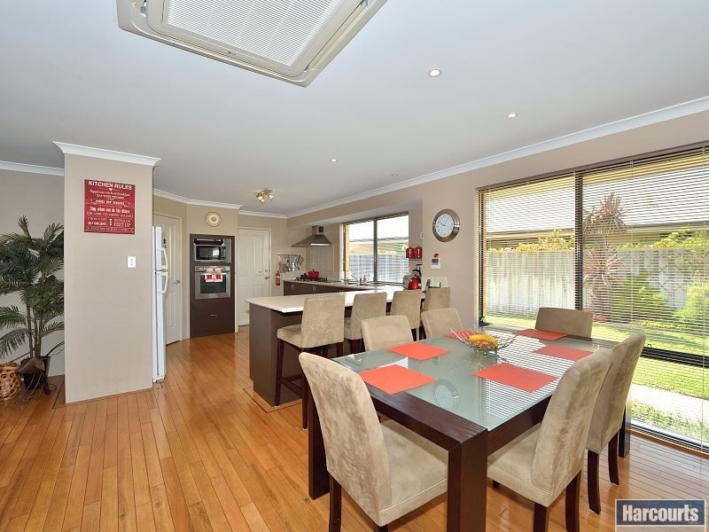 5 Lutea Road, Halls Head WA 6210
