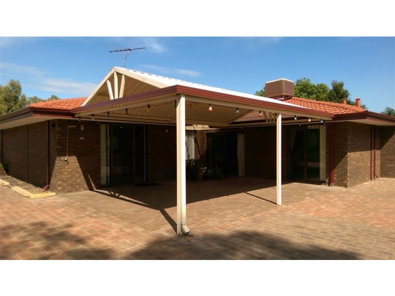 3 Darley Grove, Halls Head WA 6210