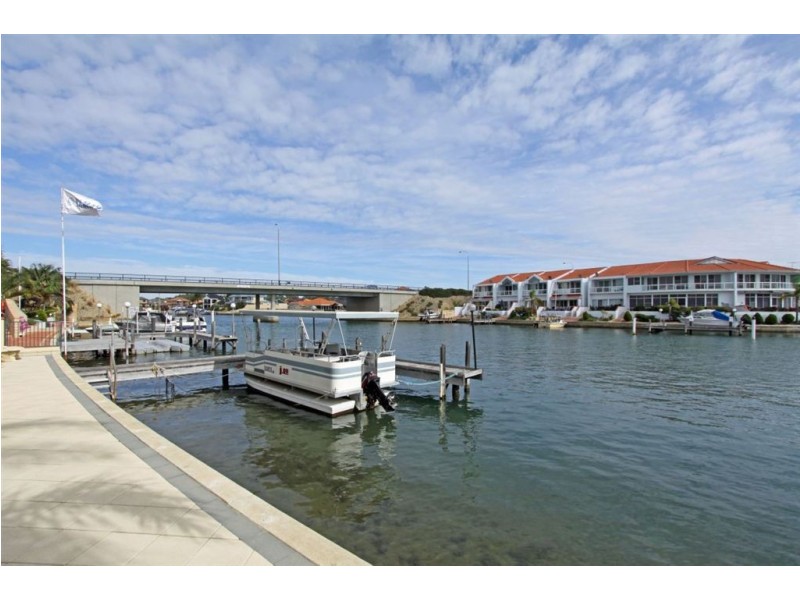 25 Reverie Mews, Halls Head WA 6210