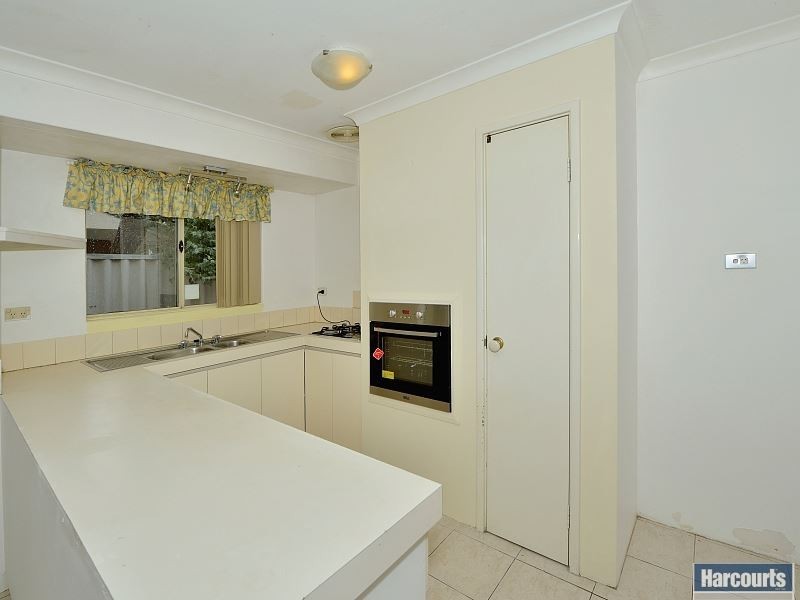 10 Newlyn Way, Coodanup WA 6210