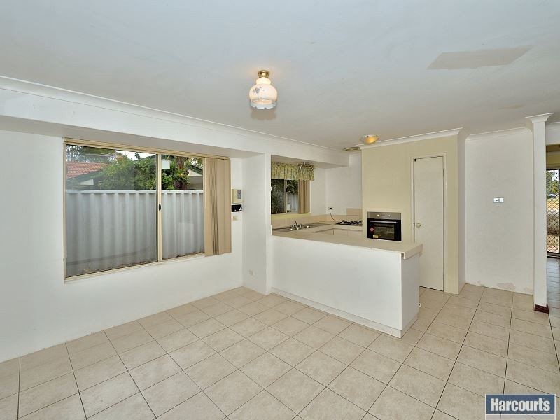10 Newlyn Way, Coodanup WA 6210