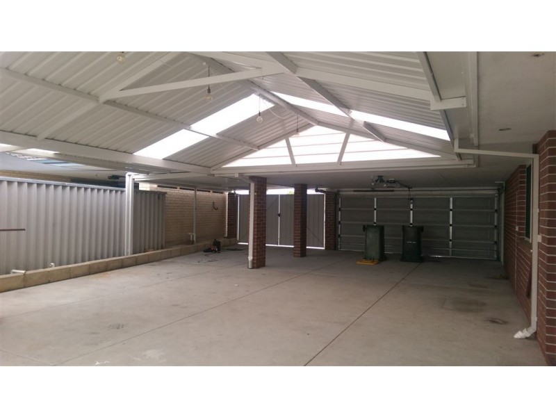 165 Oakmont Avenue, Meadow Springs WA 6210