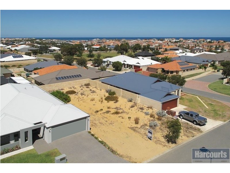 13 Beachport Way, Wannanup WA 6210