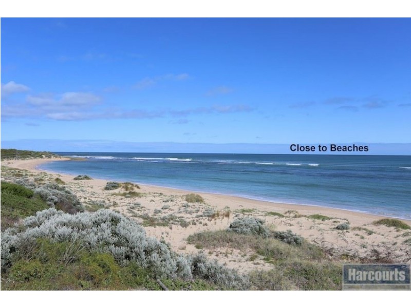 13 Beachport Way, Wannanup WA 6210