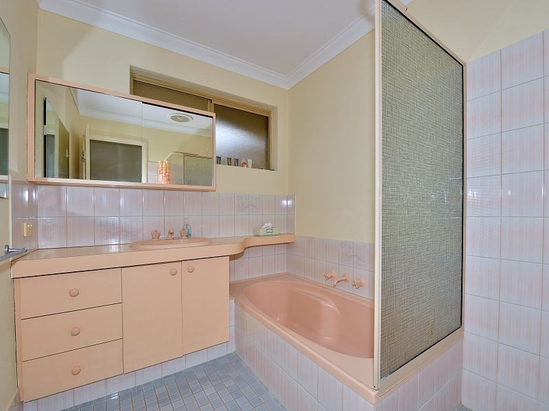 30 Parmelia Way, Madora Bay WA 6210