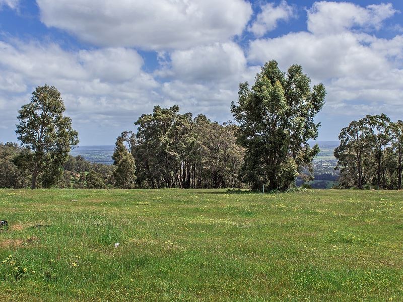 54 Leavy Road, Waroona WA 6215