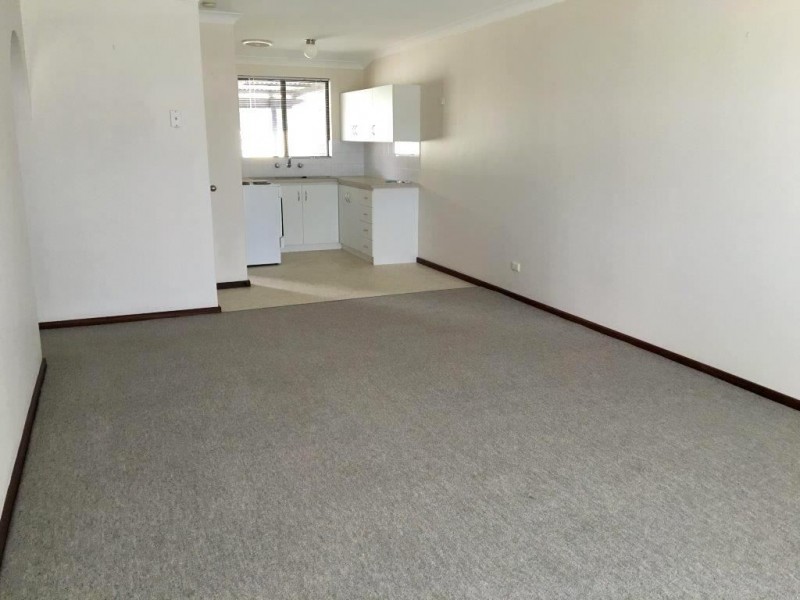 2/11 Rockford Street, Mandurah WA 6210