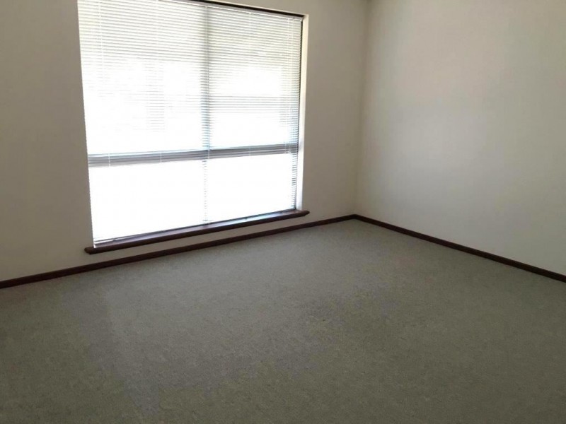 2/11 Rockford Street, Mandurah WA 6210