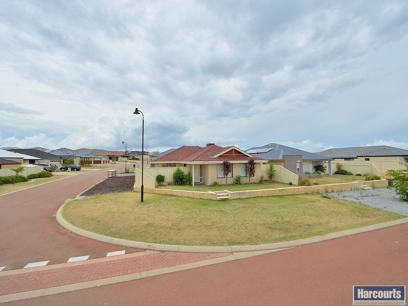 21 Rayner Promenade, Lakelands WA 6180