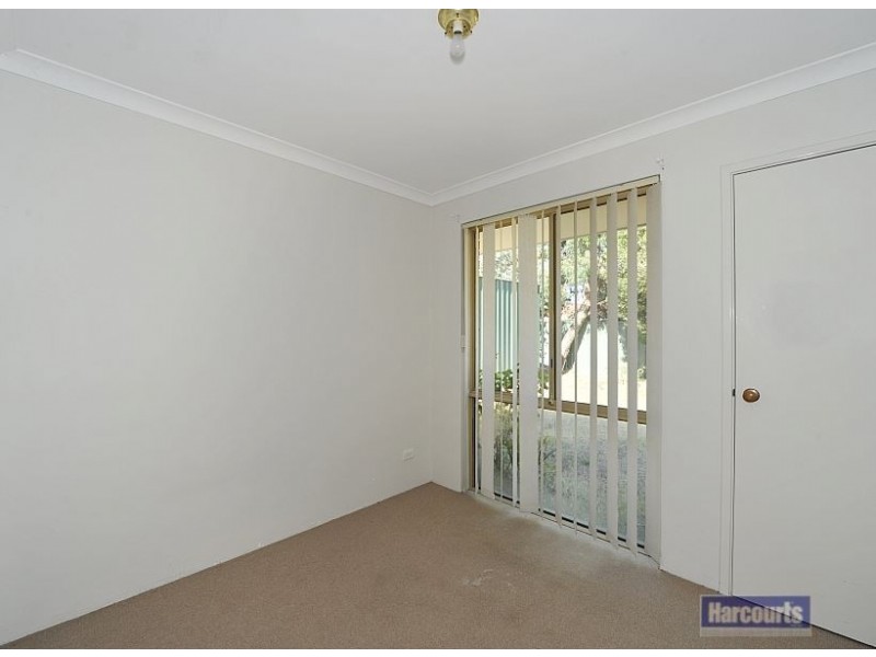 4 Falstaff Close, Greenfields WA 6210