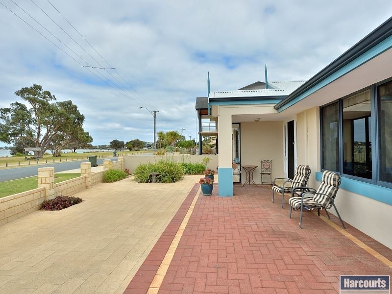 11 Dampier Avenue, Falcon WA 6210