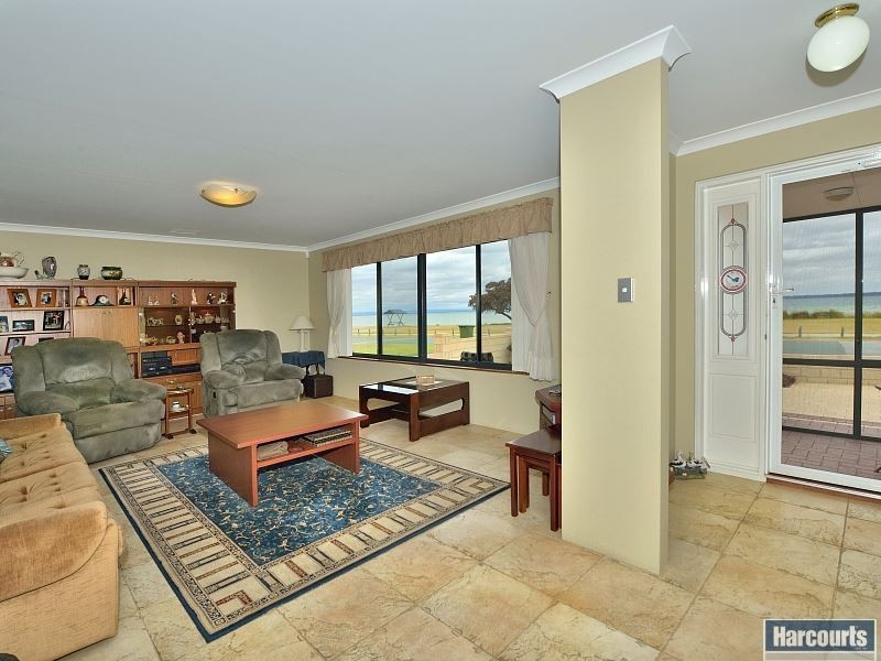 11 Dampier Avenue, Falcon WA 6210